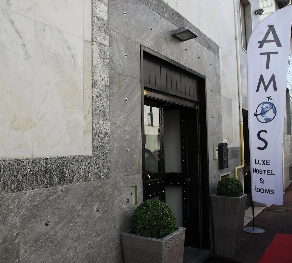 Hostel Atmos Luxe Navigli Mediolan